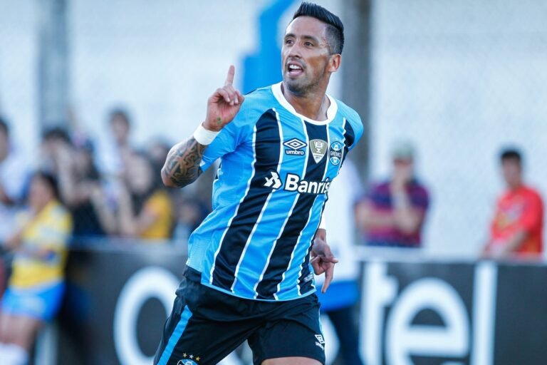 Grêmio leva vantagem para casa nas Quartas de Final