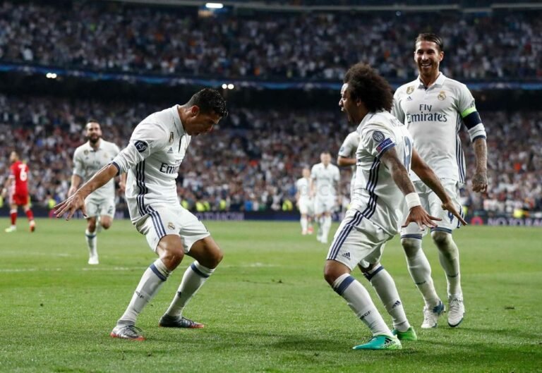 Real Madrid se classifica para a semifinal com hat-trick de CR7
