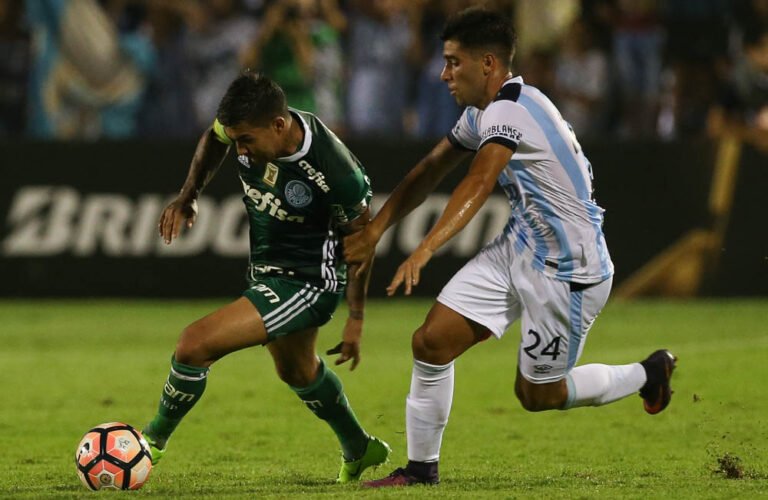 Palmeiras enfrenta o Atlético Tucumán para confirmar vaga na próxima fase