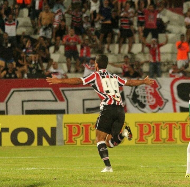 Com gol do estreante Ricardo Bueno, Santa Cruz vence o Guarani e embala na Série B
