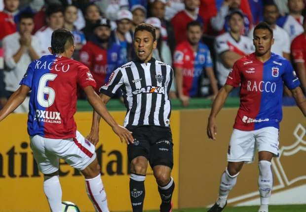 Galo perde e sai em desvantagem pela Copa do Brasil
