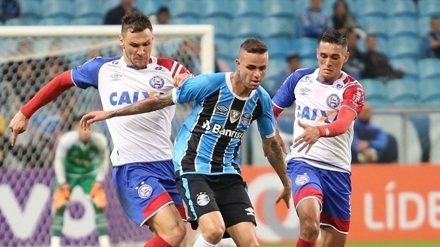 Bahia joga bem mas cai perante o Grêmio em Porto Alegre