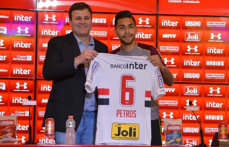 Petros é apresentado no Tricolor!