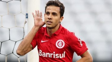 Confirmado! Nilmar é o novo reforço do Santos