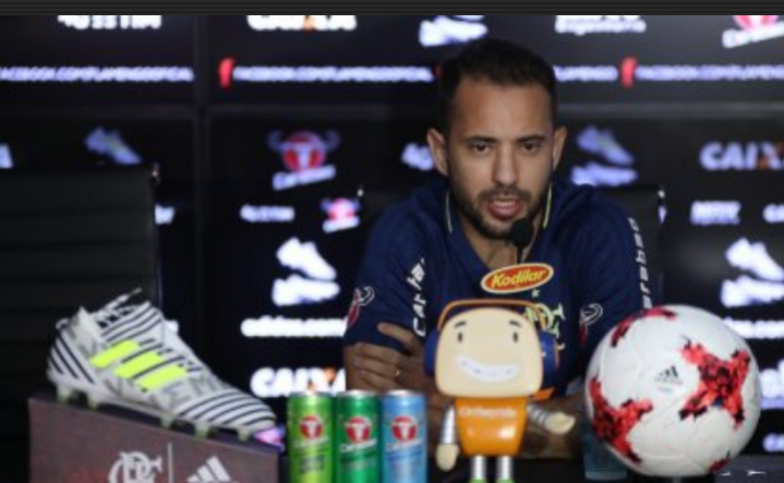 Éverton Ribeiro diz em coletiva: “Estamos incomodados com os resultados”