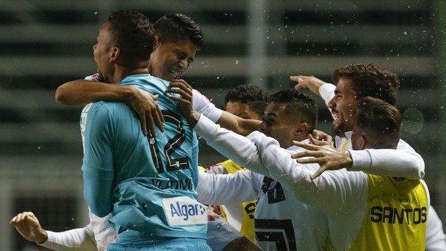 Daniel Guedes marca, Vanderlei joga machucado e Santos vence fora de casa.