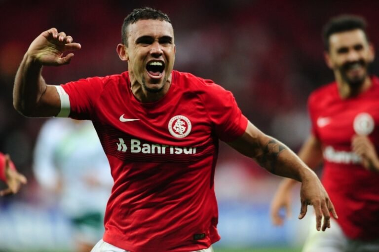Inter bate o Luverdense em jogo com muita polêmica