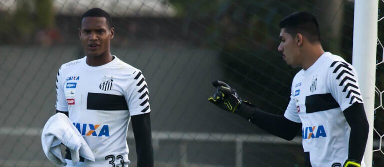 João Paulo é titular e Santos é relacionado com desfalques para enfrentar o Vasco