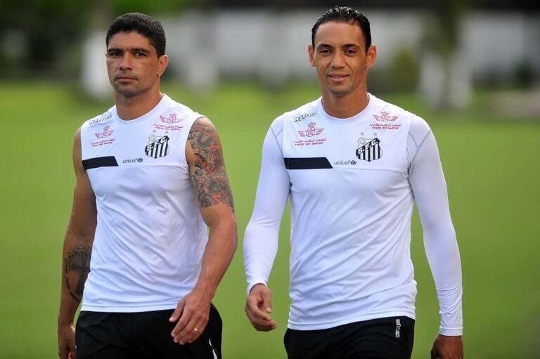 Ricardo Oliveira e Renato voltam contra o Cruzeiro