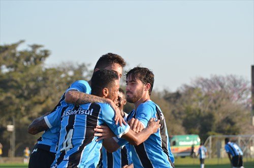 Grêmio cai em grupo complicado na segunda fase do Brasileirão sub 20.