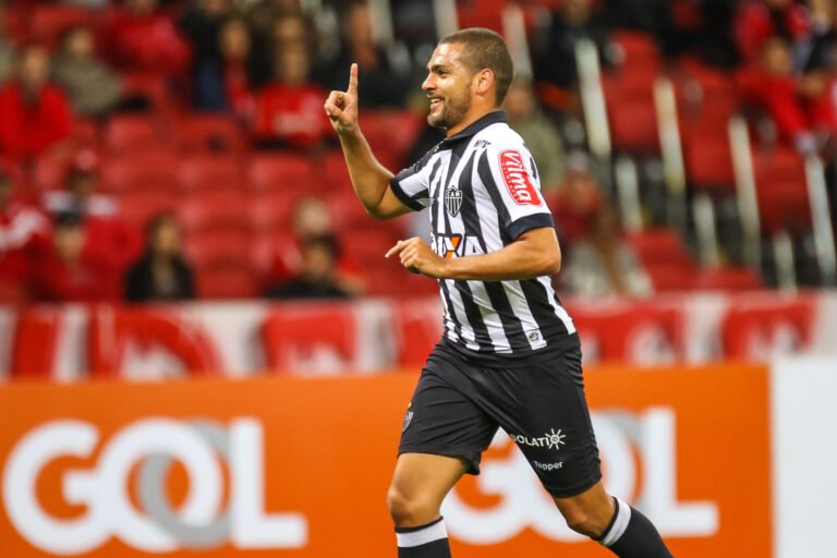 Galo vence Inter e avança a semi-final da Primeira Liga