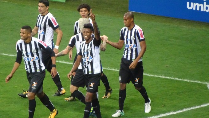No Mineirão, Santos sai com mais um empate.