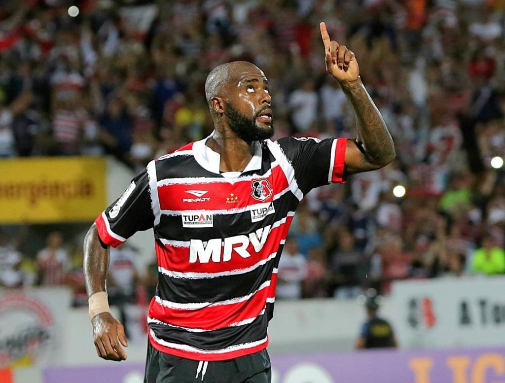 Santa Cruz pode contar com o retorno do ídolo Grafite para Série B