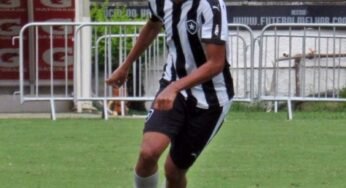 Promessa do Botafogo é anunciado como novo reforço do Santa Cruz