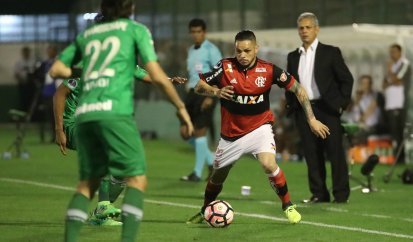 Flamengo joga mal e empata em 0 a 0 com a Chapecoense na Sul Americana