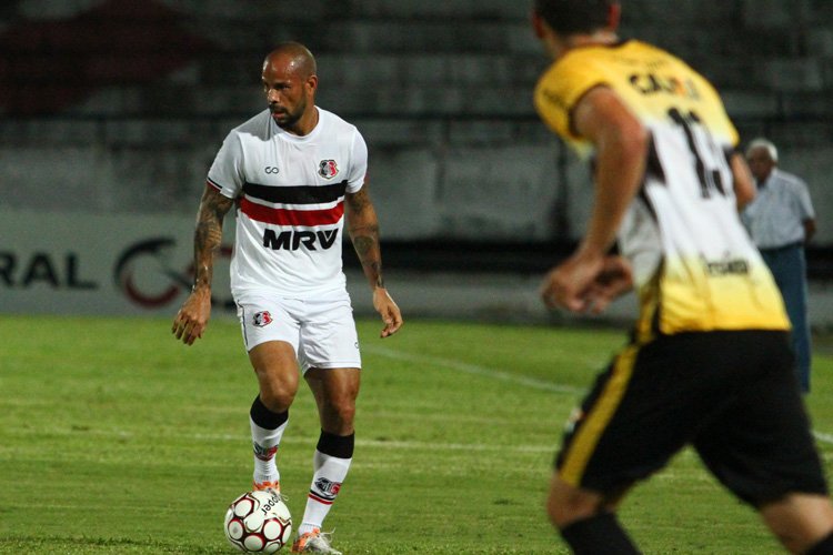 Atacante do Santa Cruz resolve ‘pendurar as chuteiras’