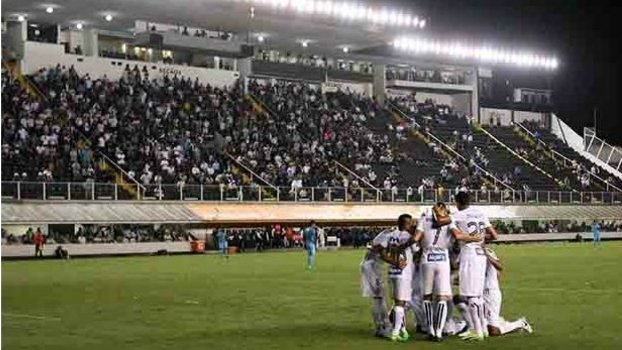 Vila vazia e prejuízo no caixa