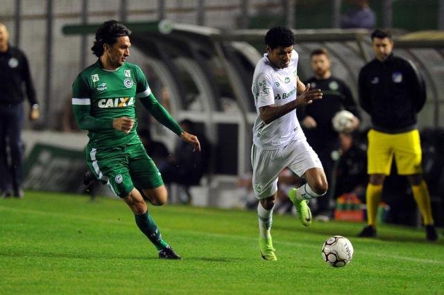 Com expectativa de bom público, Goiás recebe o Juventude pela Série B.