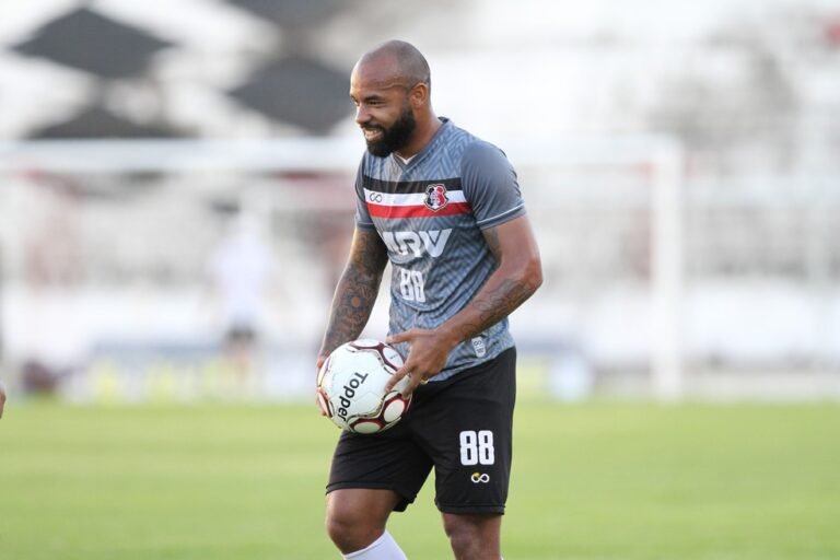 Novidades no treino desta quarta-feira (25) no Arruda