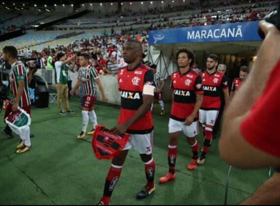 Juan não tem lesão, mas deve ser poupado contra o Grêmio