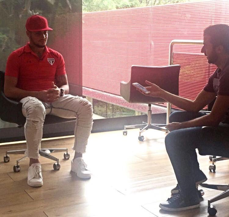 Jean acerta com São Paulo; atleta já aparece com a camisa do novo clube