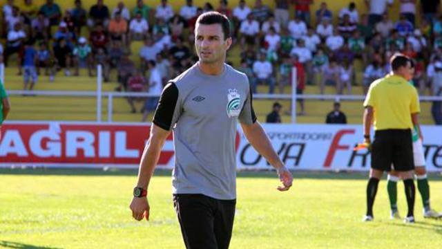 É OFICIAL! Santa Cruz acerta com técnico para 2018