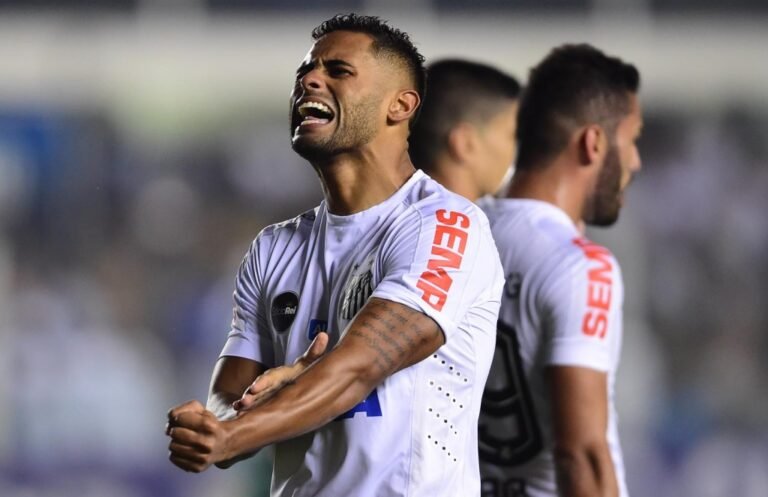 Kayke será titular na sua despedida do Santos