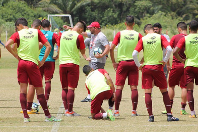 Náutico: caras novas, testes e nada de gols