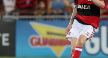 Novamente titular, Ronaldo falou sobre seu momento: “Fico feliz por essas atuações, pelas oportunidades que o Paulo tá me dando”