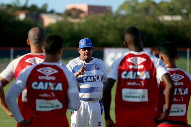 PRÉ-JOGO: Em treino com presença da torcida Bahia fecha preparação para estreia