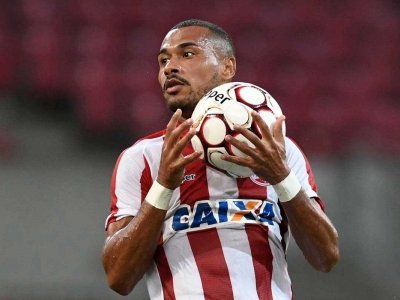 Lateral-Esquerdo é o 19º reforço do Santa Cruz