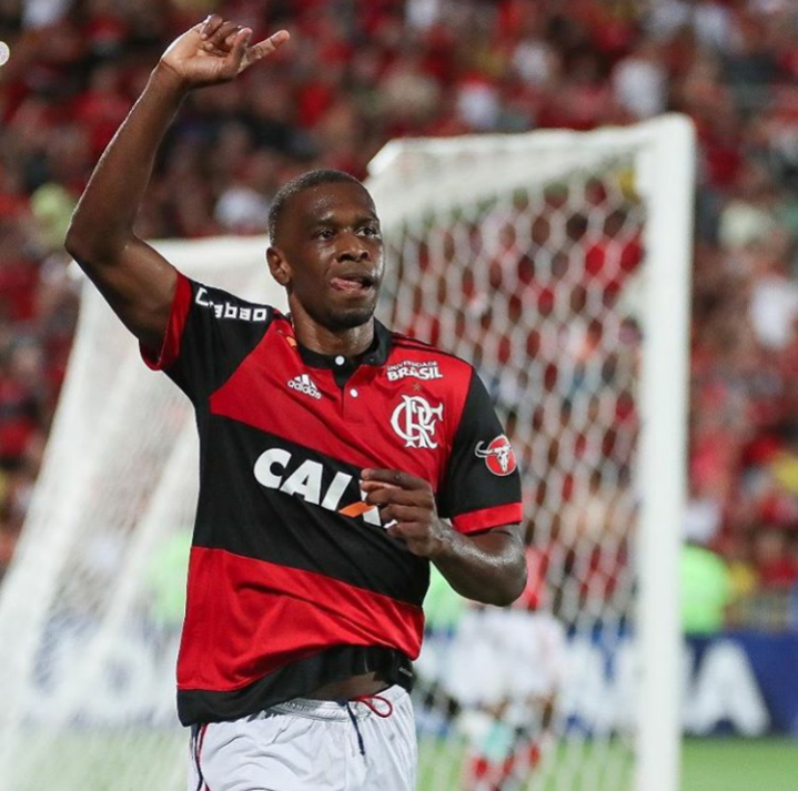 Com dores nas costas, Juan fica fora da final da Taça Guanabara