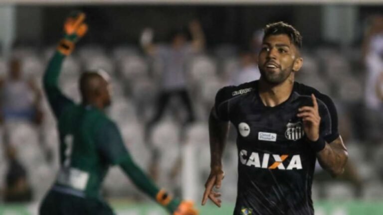 4 gols em 4 jogos e fora do clássico!