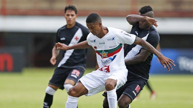 No dia do “Eu Fico” de Zé, Vasco estreia com derrota na Taça Rio.