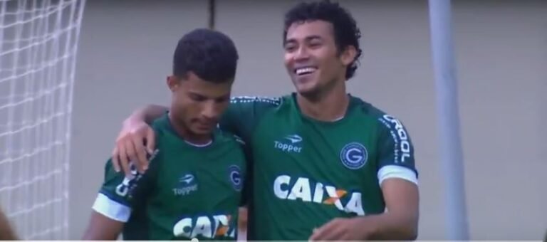 De virada, Goiás vence o Itumbiara no Serra Dourada.