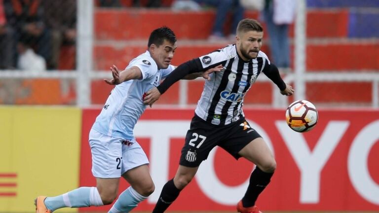 Na altitude, Santos perde na estreia da Libertadores.