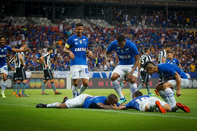Cruzeiro tem maratona de jogos até a Copa do Mundo