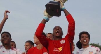 O goleiro Jordan Esteves, do Red Bull Brasil é destaque no tricampeonato da Volksbank Cup