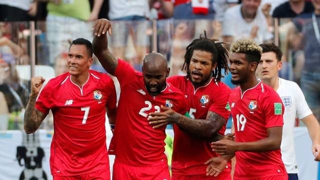Meta cumprida! O Panamá fez seu gol e houve muita festa, apesar da goleada contra