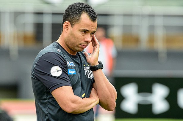 Santos encara o Fluminense em busca da vitória