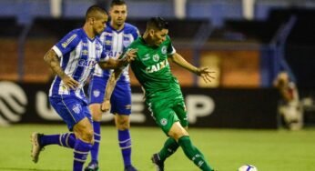 Goiás busca manter invencibilidade diante o Avaí na Ressacada.