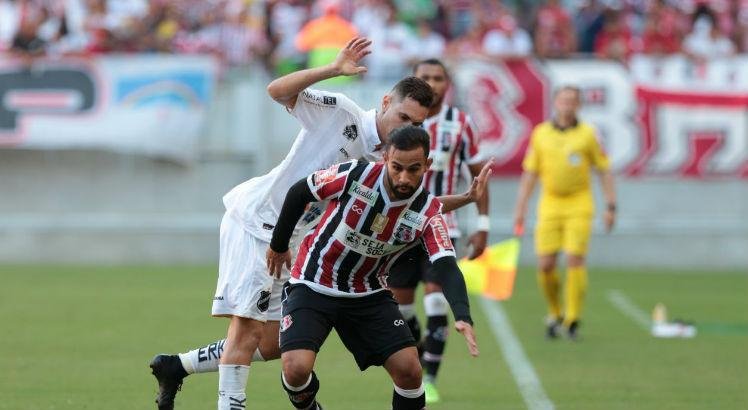 A HORA É AGORA | Em jogo de seis pontos, o Santa Cruz enfrenta o ABC/RN, em Natal