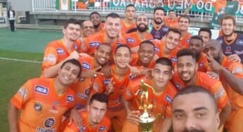 O rei do acesso Zé Carlos busca a elite estadual com o Camboriú-SC