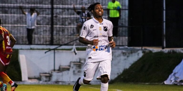 Paysandu anunciou a contratação de mais um atacante