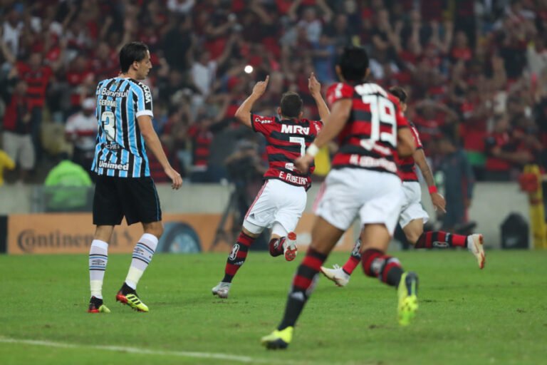 Pós-jogo: Flamengo sofre, mas garante a classificação contra o Grêmio
