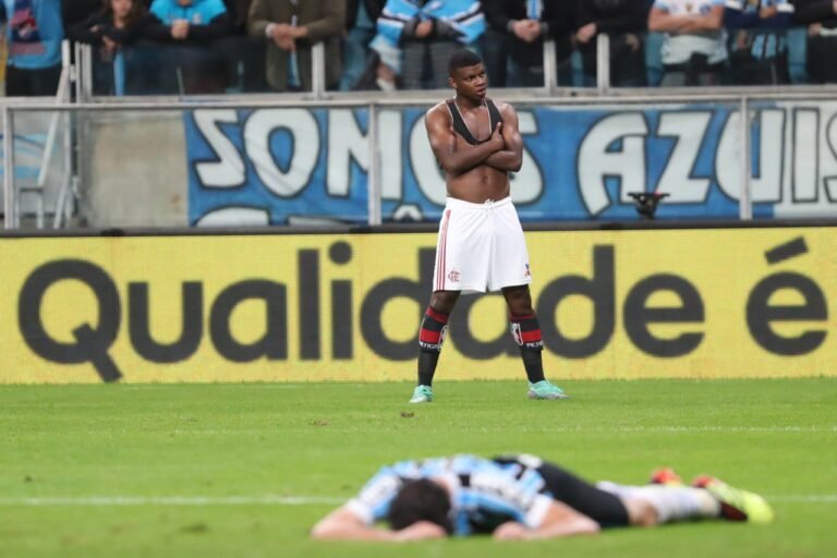 Mauricio Barbieri diz que gol de Lincoln foi fruto de muito empenho.