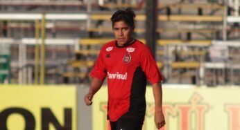 CRB contrata o atacante Elias