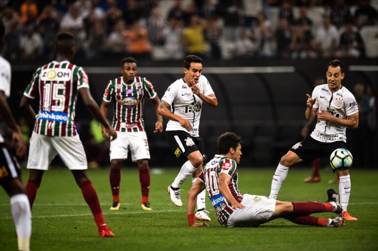 Hoje tem jogo: Corinthians visita o Fluminense no Maracanã para tentar quebrar sua sequência sem vitórias