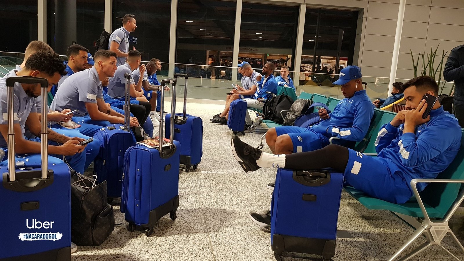 Sem Arrascaeta, Cruzeiro viaja rumo à Argentina