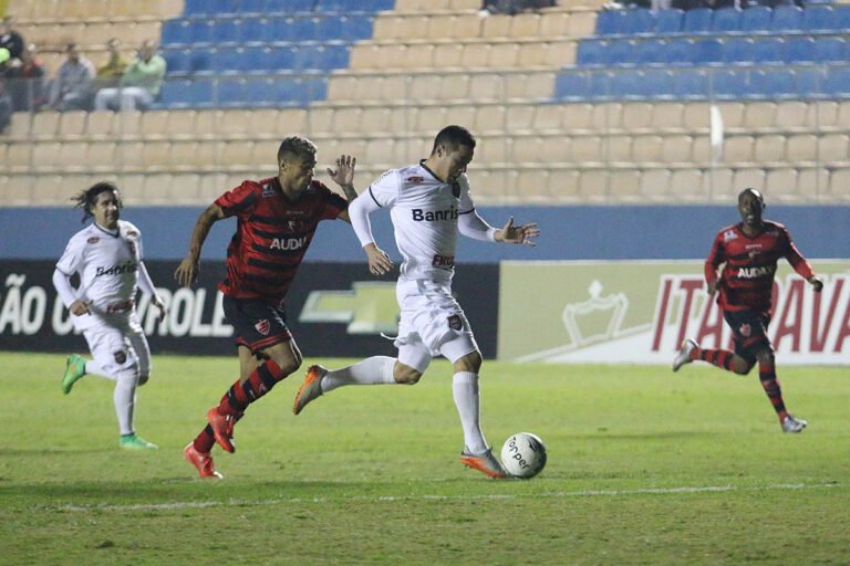 Incidentes, Paralisação, Derrota